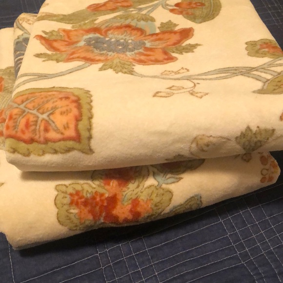 Pottery Barn Bath Potter Barn Towels Poshmark